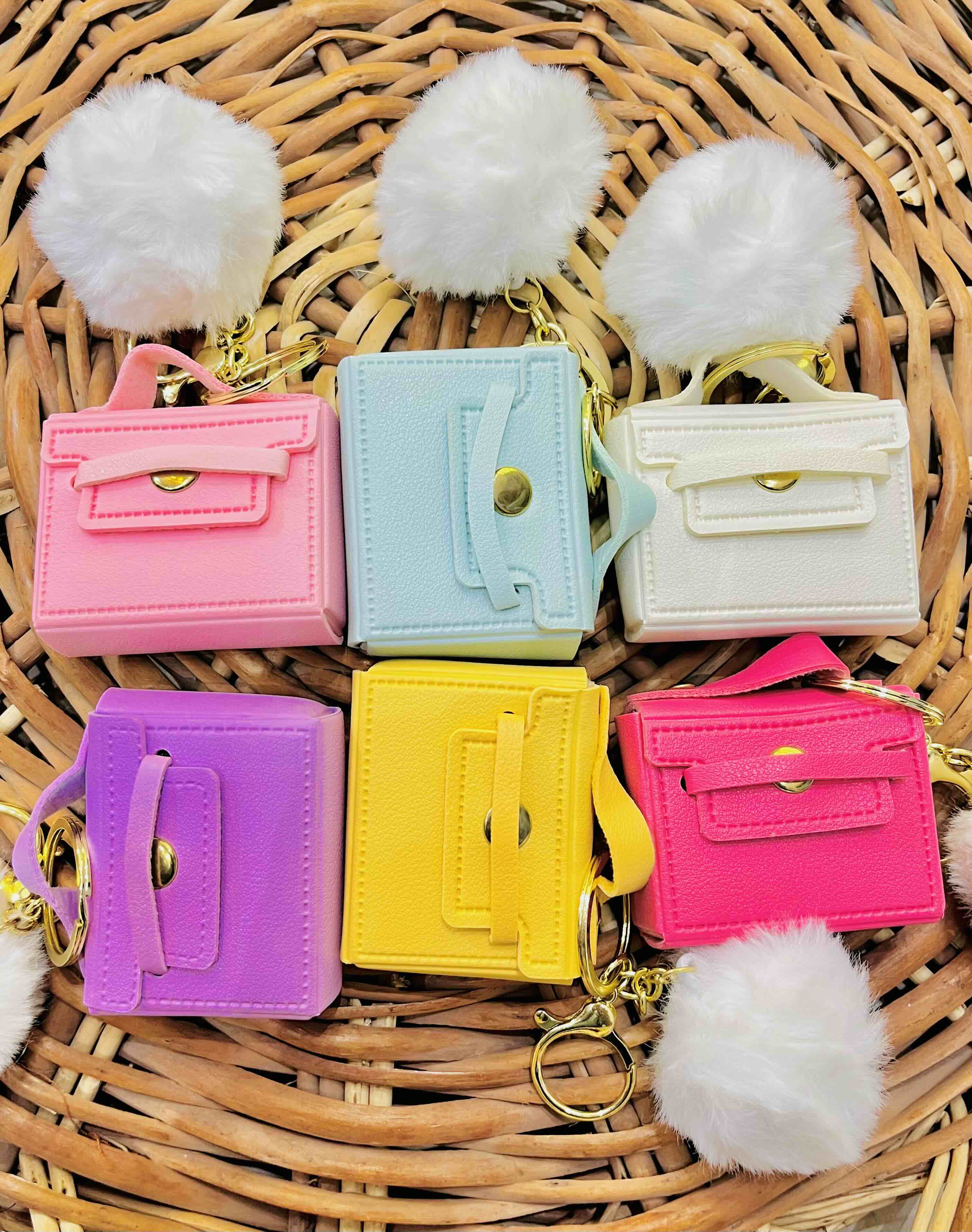 mini-handbag-keychain-with-tassel-charm