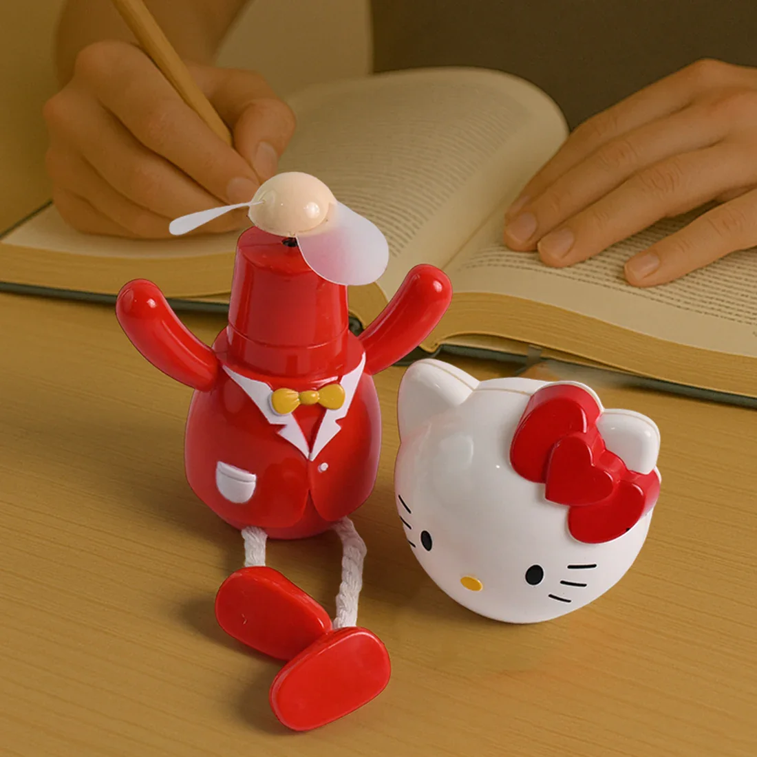 Hello Kitty Mini Fan